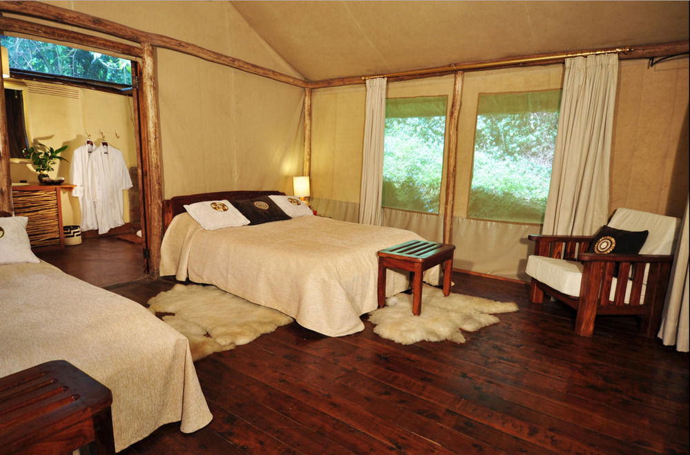 Sanctuary Gorilla Forest Camp Hotel Ntungamo  Zewnętrze zdjęcie